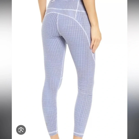 Sweaty Betty XS 7/8 power leggings blue dot like new - Picture 2 of 6